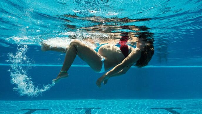 Swimming as a way to prevent and treat varicose veins during pregnancy