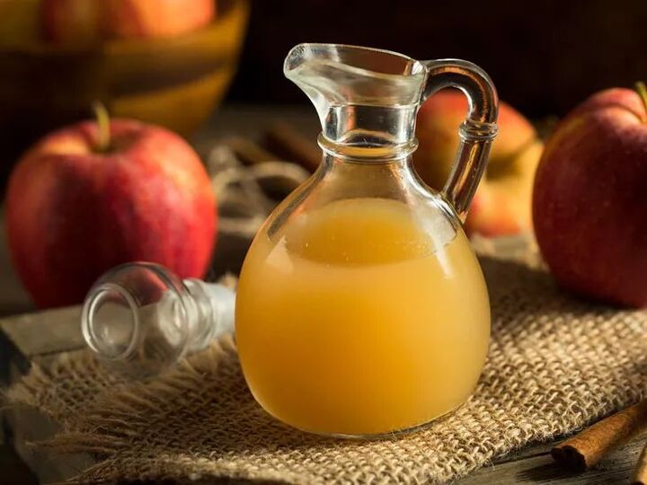 Natural apple cider vinegar fights varicose veins